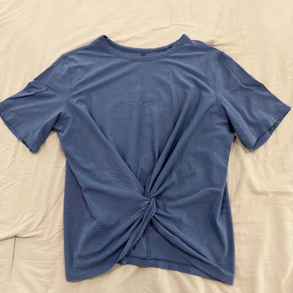 Lululemon Gathered Tee - Picture 1 of 2